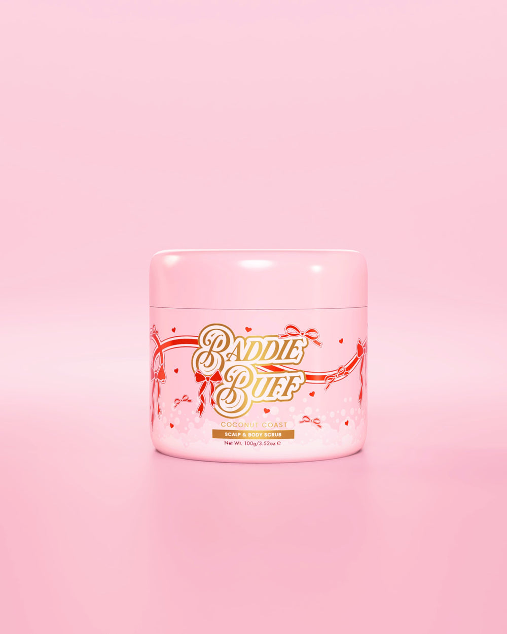 Różowa wanna P.Louise lub Baddie Buff Scalp and Body Sugar Scrub w Coconut Coast