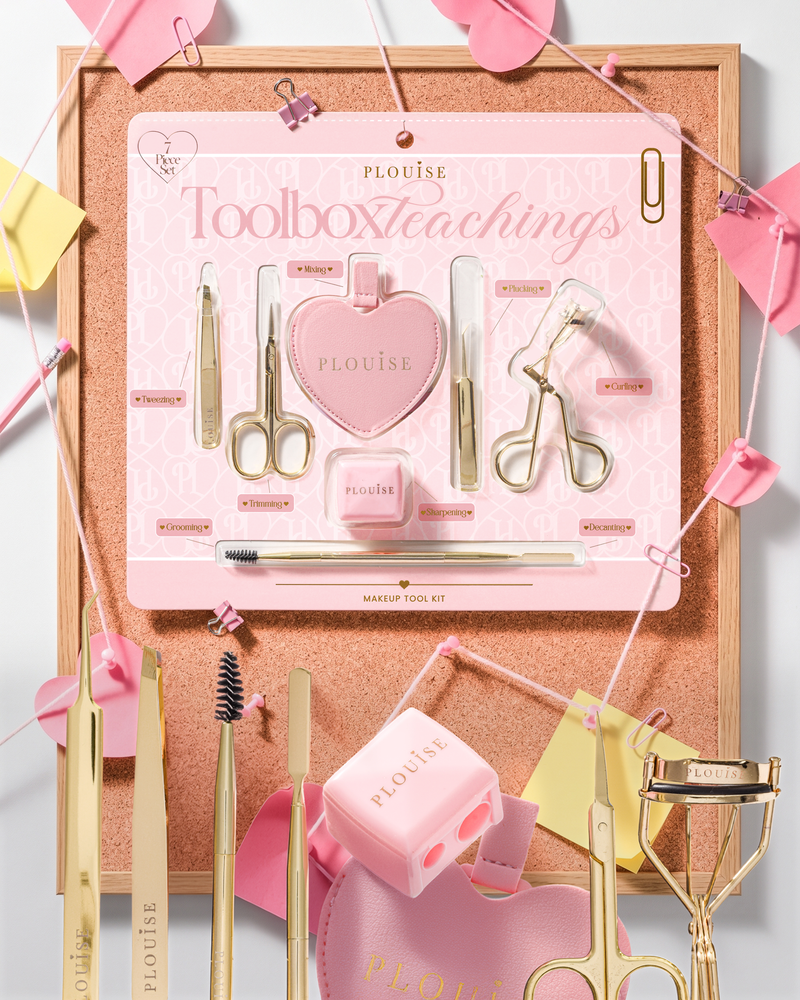 Zestaw narzędzi do nauczania makijażu P.Louise Toolbox, zawierający pęsety, zalotki, mini nożyczki, szpulkę i paletę do mieszania