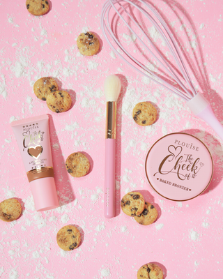 P. Louise tutaj jest pakiet Sun Bronzer