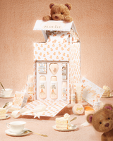 P.Louise Get Unteddy With Me Pełna kolekcja PR Box Zestaw upominkowy z misiami i herbatą na beżowym tle