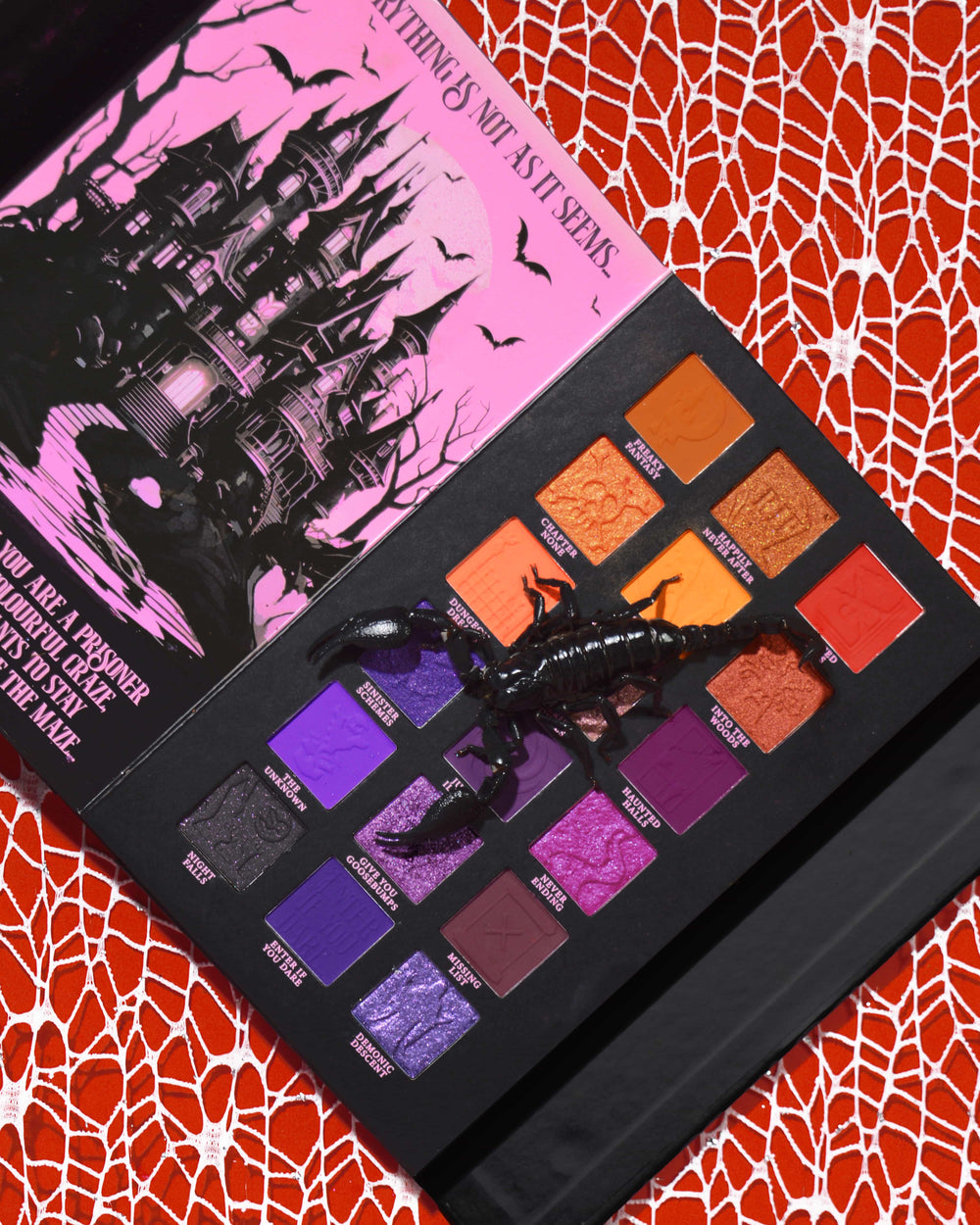 Straszna paleta Halloween z zakończeniem opowieści