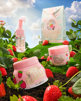 P.Louise Strawberry Obsessed For Less Podwójne oczyszczenie i nawilżenie Zestaw do pielęgnacji skóry na trawiastym wzgórzu otoczonym truskawkami
