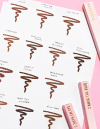 Obraz kartki papieru z bazgrołami przedstawiającymi każdy odcień i nazwę konturówki do ust P.Louise Ultimate Definition Sharpenable Lip Liner